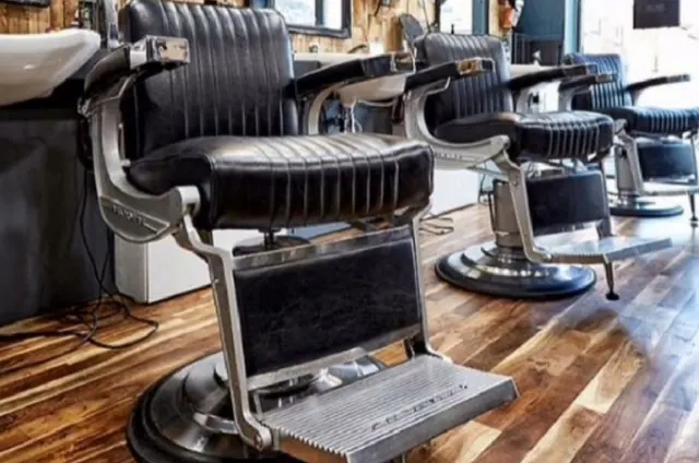 A barber chair at Brooklands Barbershop